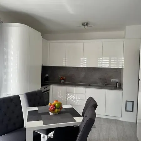 Варна Сити Парк С Паркомясто Apartment